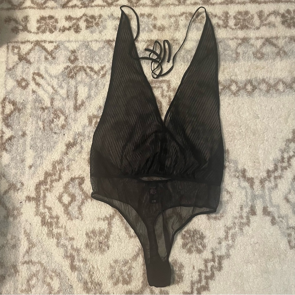 BNWOT Victoria's Secret Unlined Black Halter / Deep V Neck Teddy Size Small
